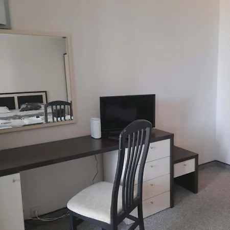 Private In Berlin Golden Sands וארנה